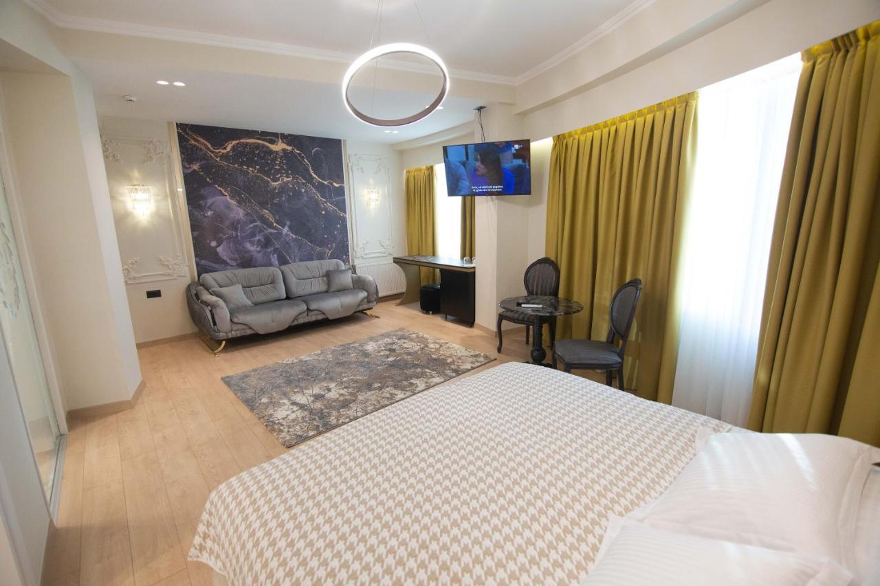 Sky View Hotel Korce Ngoại thất bức ảnh
