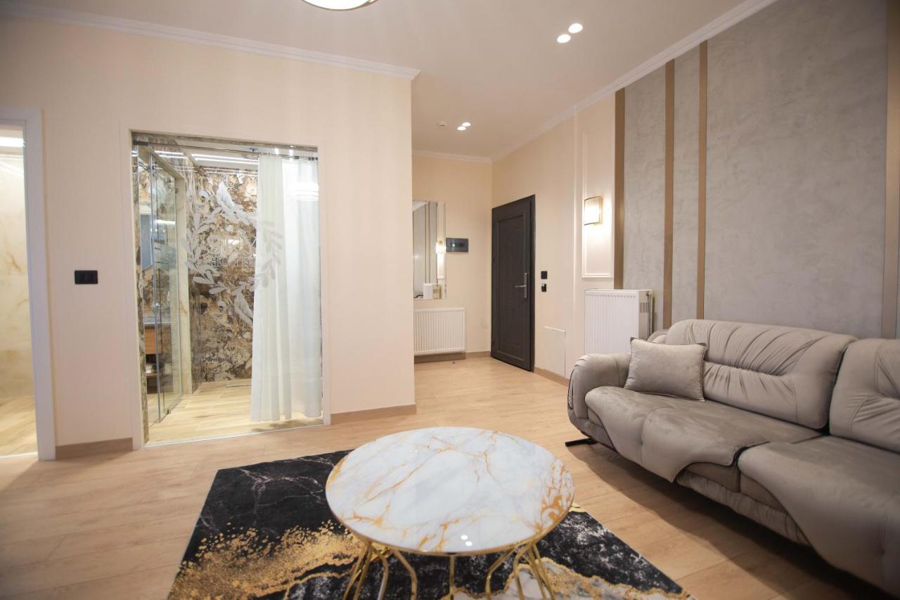 Sky View Hotel Korce Ngoại thất bức ảnh