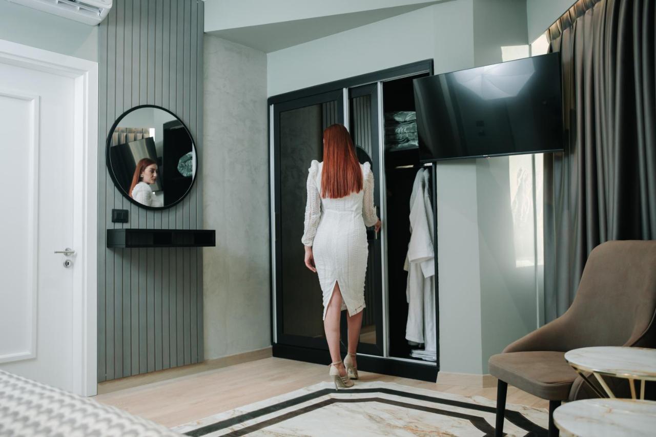 Sky View Hotel Korce Ngoại thất bức ảnh
