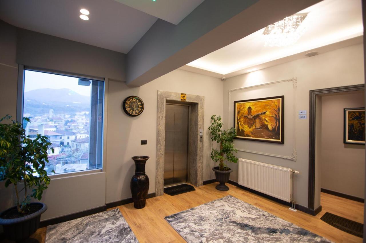 Sky View Hotel Korce Ngoại thất bức ảnh
